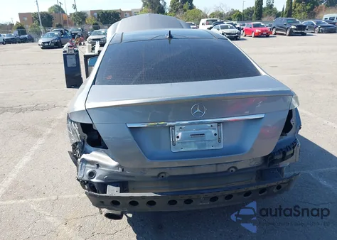 2013 Mercedes-Benz C 250 из США, поврежденный, VIN WDDGJ4HB0DG003265